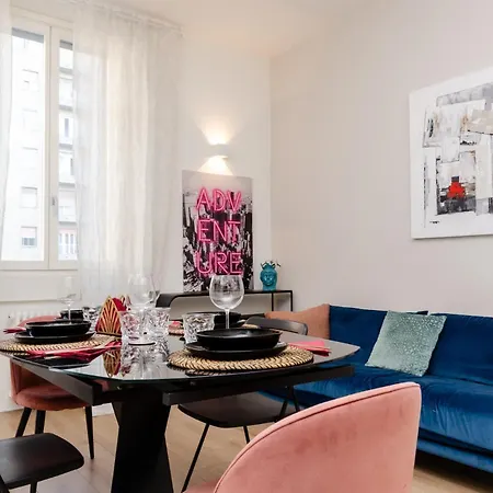 Lägenhet Vivimihome Modern Flat Bosco Verticale